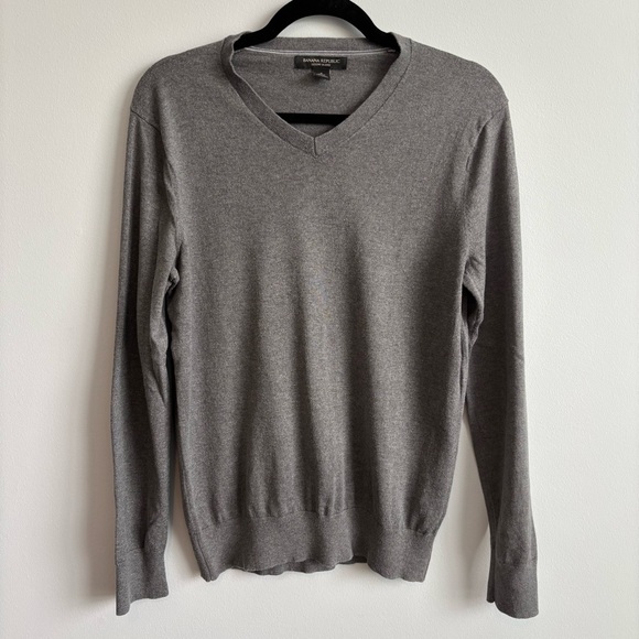 Banana Republic Other - Banana Republic Charcoal V-Neck Sweater